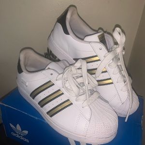 Adidas superstar